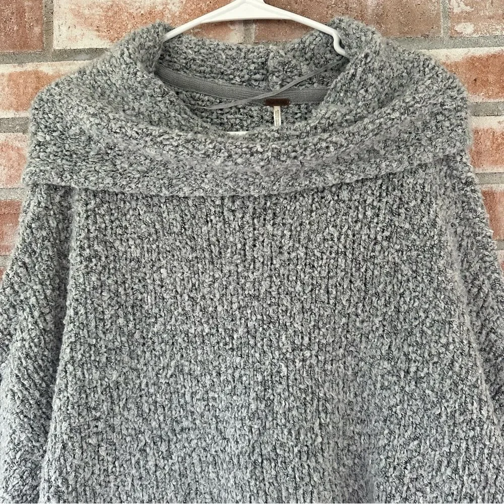 Free People BFF Cowl Neck Sweater Women’s Small Gray Oversized